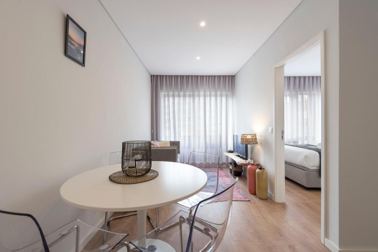 Lovelystay - Hello Porto Apartment By Metro Station Extérieur photo