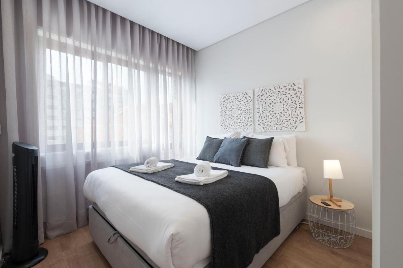 Lovelystay - Hello Porto Apartment By Metro Station Extérieur photo