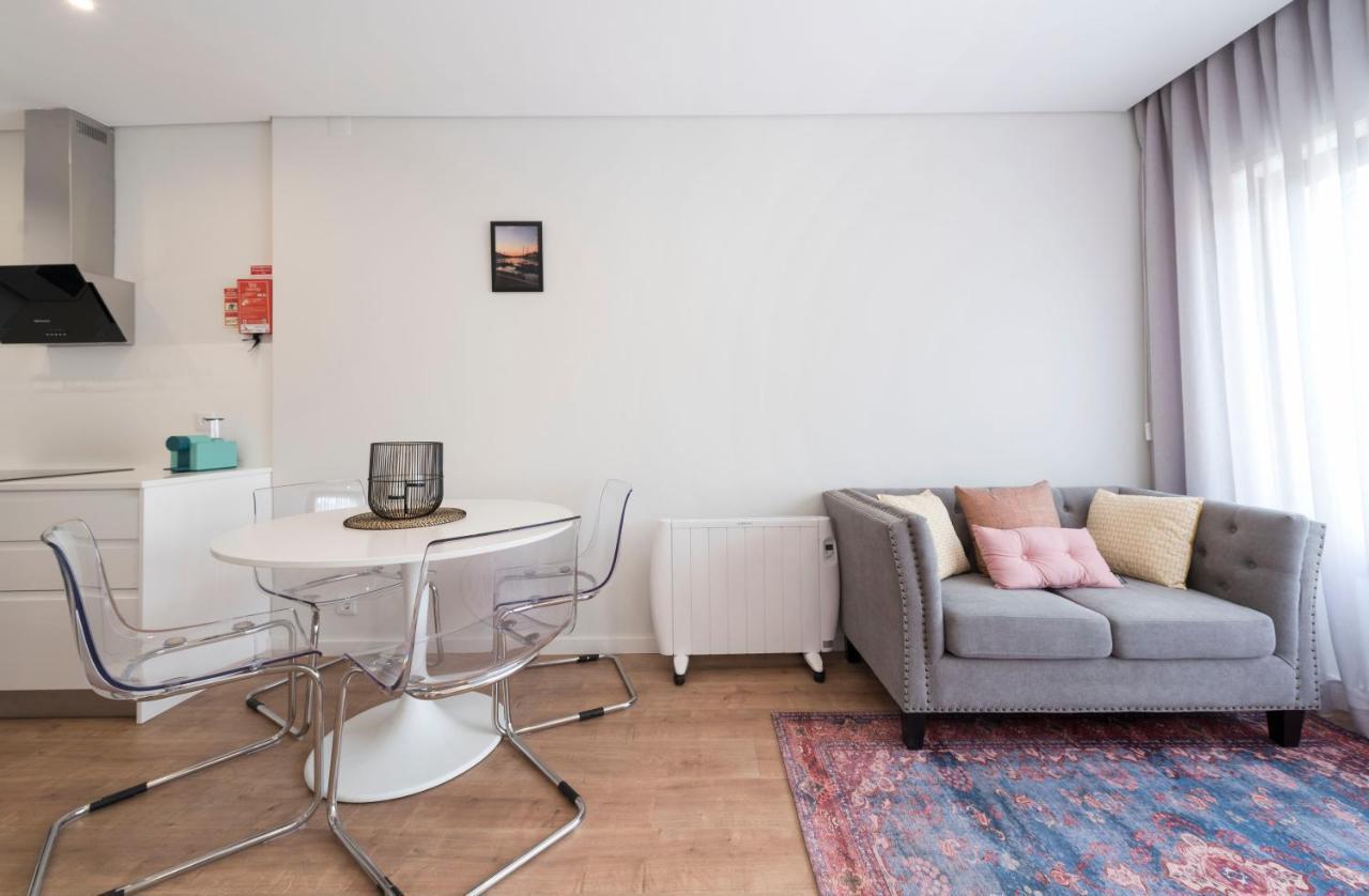 Lovelystay - Hello Porto Apartment By Metro Station Extérieur photo